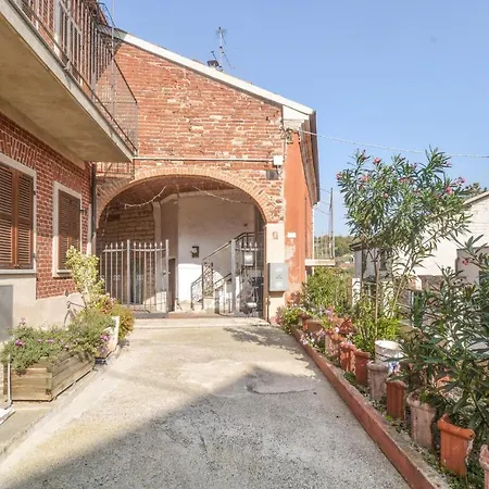 Semesterbostad Awesome In Monferrato With Kitchen *